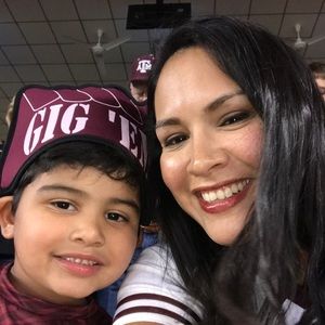 Meet your Posher, Rebecca